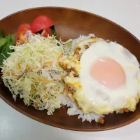 こねないハンバーグ丼|waiwaiさん