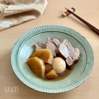 Snapdishの人気料理写真:しっかりしみしみ 大根と豚肉の煮物