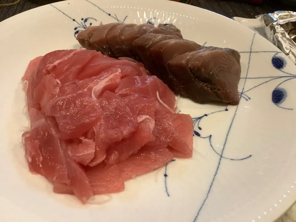 カツオとマグロのお刺身🐟😋|アライさんさん