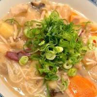 豚汁の残りで煮麺| amiさん