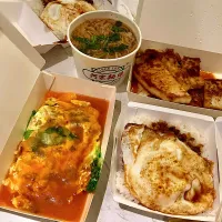 天天利の滷肉飯加煎蛋・雞蛋蚵仔煎・蘿蔔糕 2片と阿宗麺線の麺線|リフルシャッフルさん