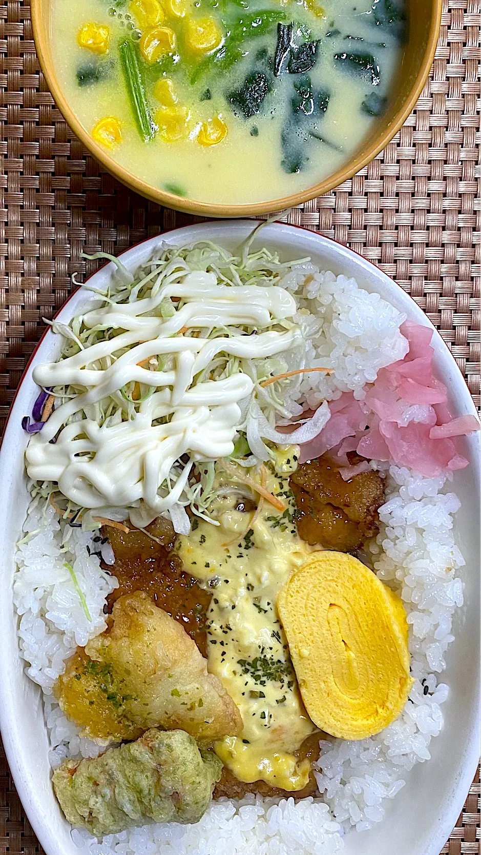 チキン南蛮ランチ|すくらんぶるえっぐさん