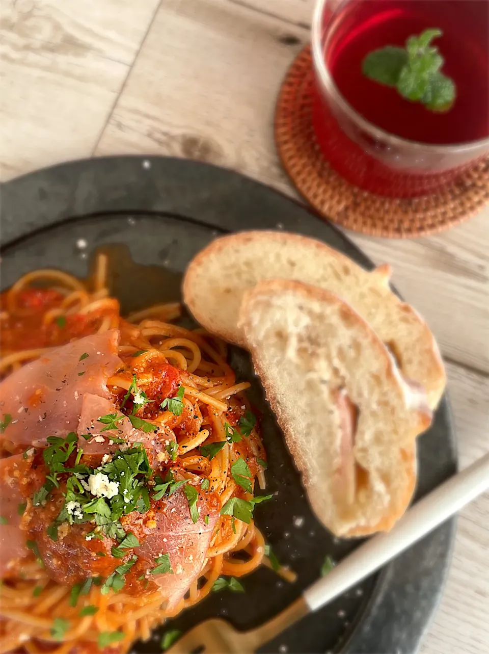 トマトソースパスタ🍝|香名子さん