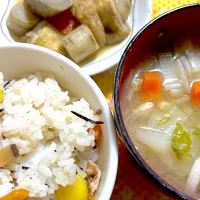 銀杏入り混ぜご飯　太牛蒡の煮物　味噌汁|4jinoanataさん