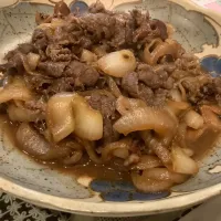 焼肉のタレで炒めた美味しい😋|アライさんさん