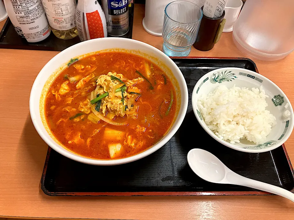 チゲ味噌ラーメン|しのぶさん