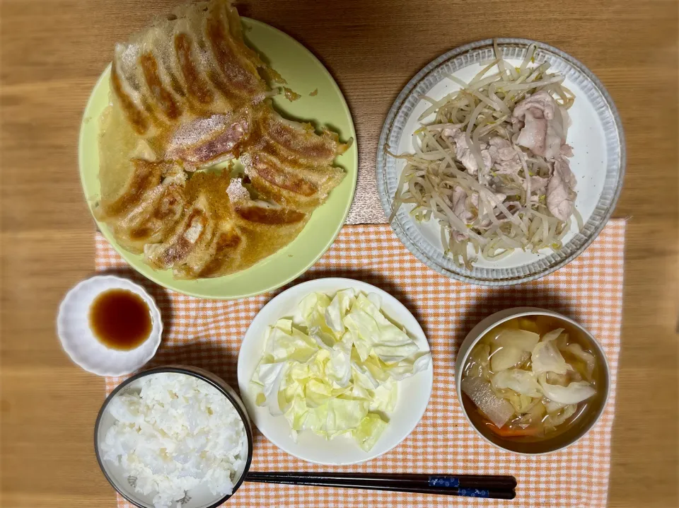 青天の霹靂🌾で餃子定食🥟|1614さん