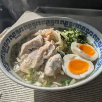 塩ラーメン🍜作ってみた✨しっとり鶏ハムが合う！|しあるさん