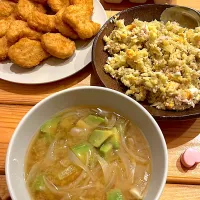 さつまいもサラダ & アボカドと玉ねぎのお味噌汁 & マックのチキンナゲット|ぺろたんさん