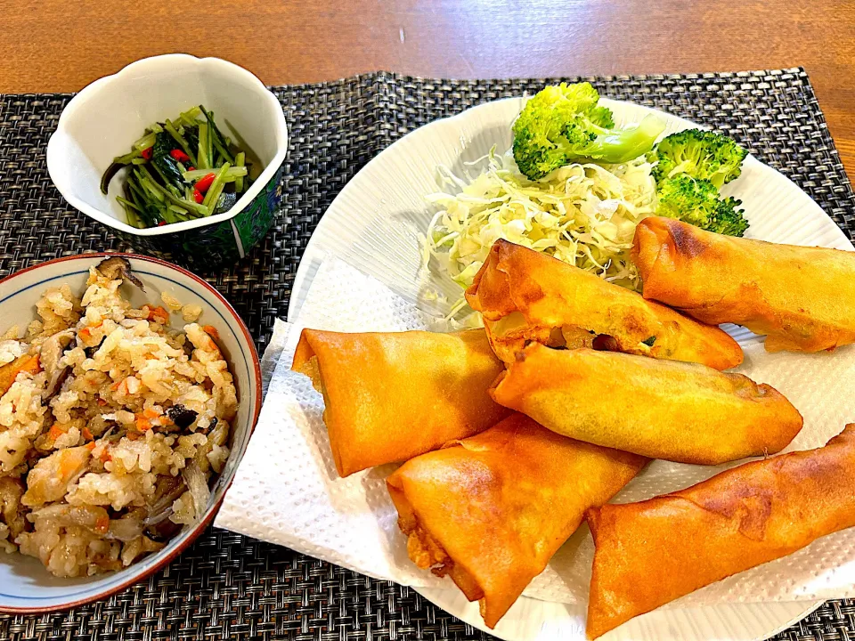 はんぺんとエビの春巻き、炊き込みご飯、壬生菜のお漬物|Hiroeさん