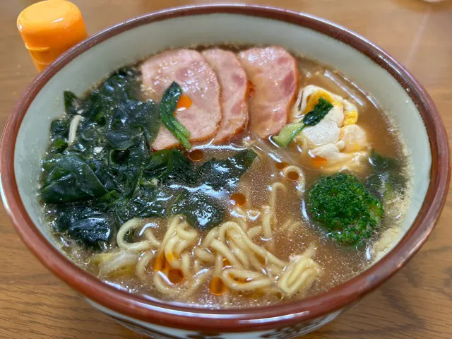 マルちゃん正麺🍜、豚骨醤油味❗️( ˊ̱˂˃ˋ̱ )✨|サソリさん