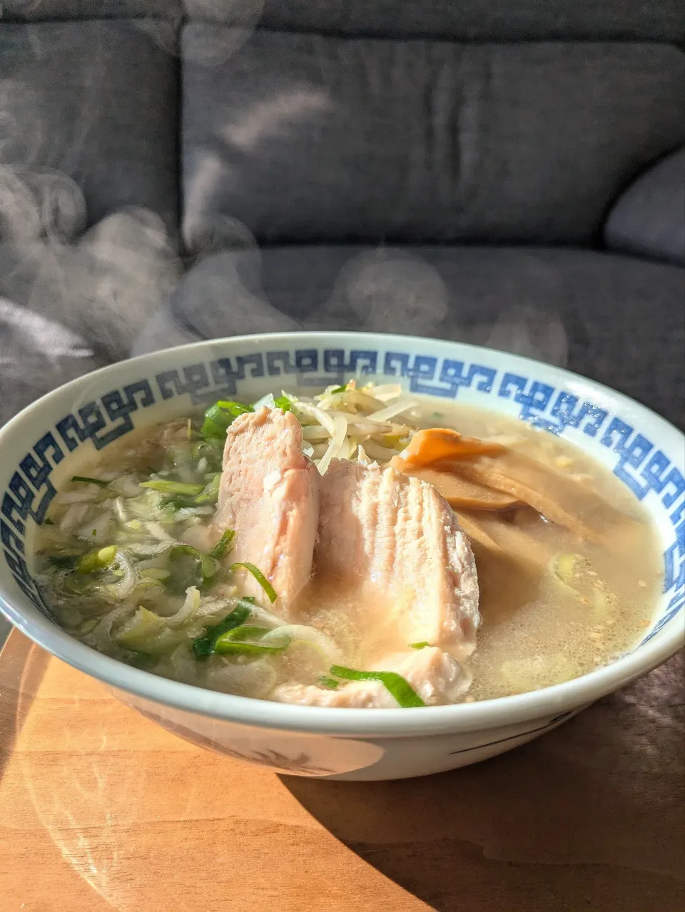 鶏ハムチャーシュー塩ラーメン！|しあるさん