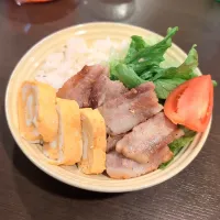 サムギョプサル丼弁当🍱|Rieさん