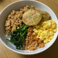 4食丼|ここなりさん