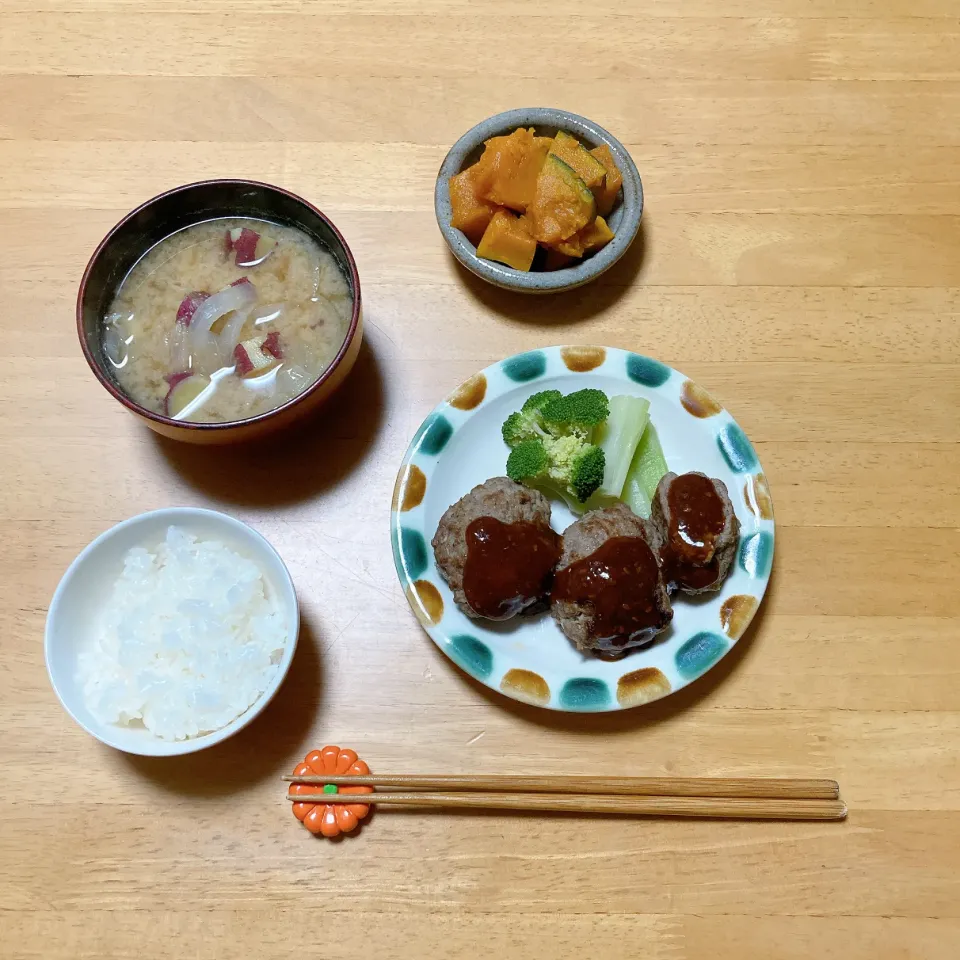 ハンバーグとかぼちゃの煮物|ちゃみこさん