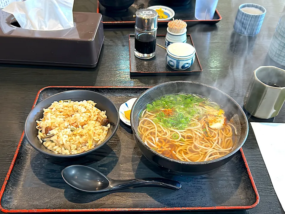 かやく定食、今日はそば❗️|Yoshihiro  Hamasakiさん