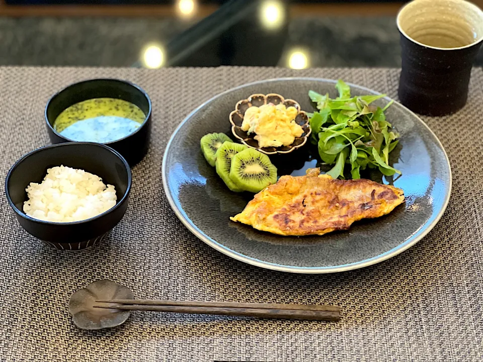 休日の朝ごはん🍚☀️|yokoさん