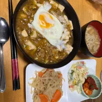 昨日の晩御飯は麻婆豆腐丼を☺️✨✨|モモ&ハーブmama🐰🐹🐢🐠❤️さん