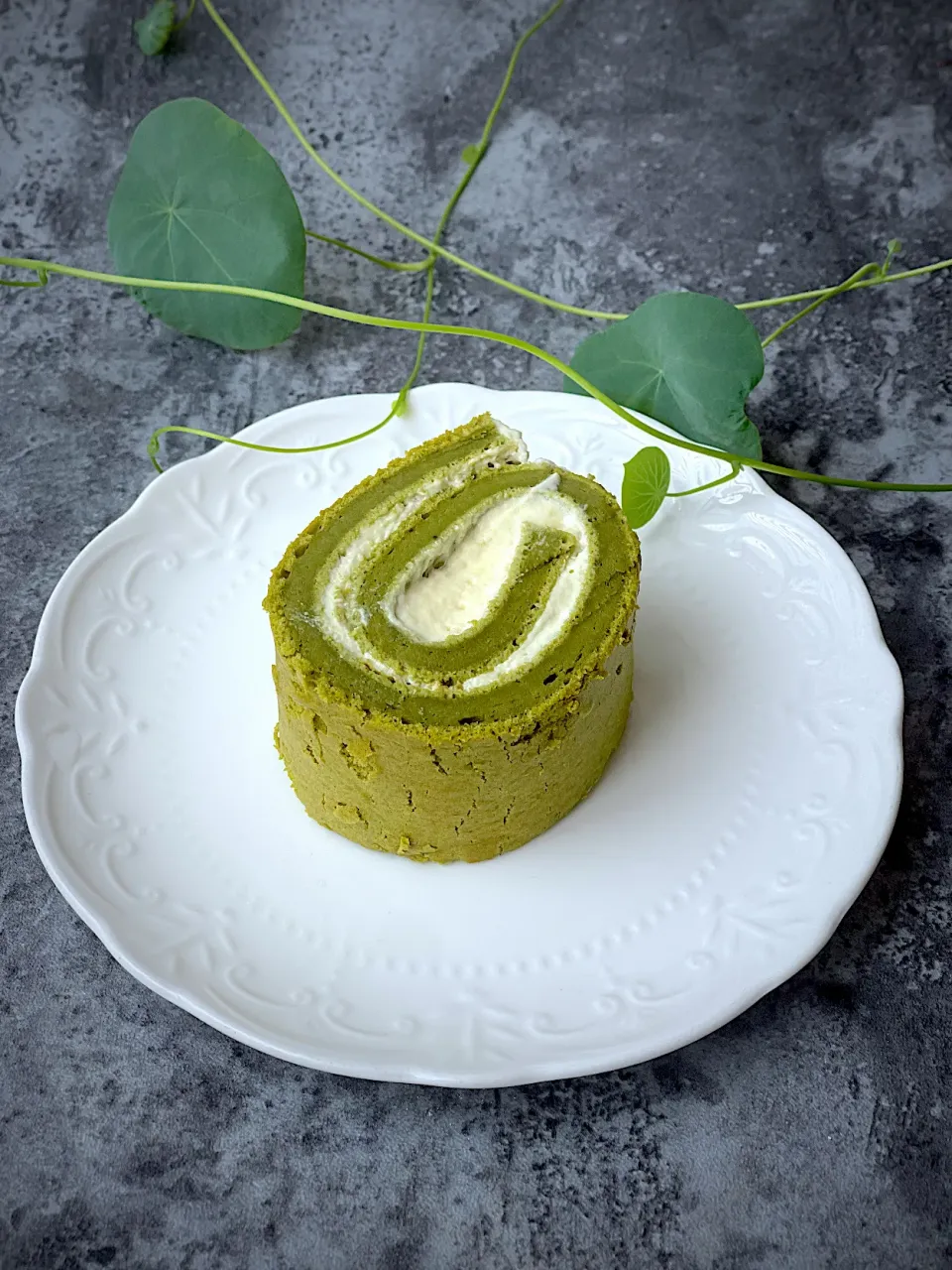 Matcha roll cake |12Dragonさん