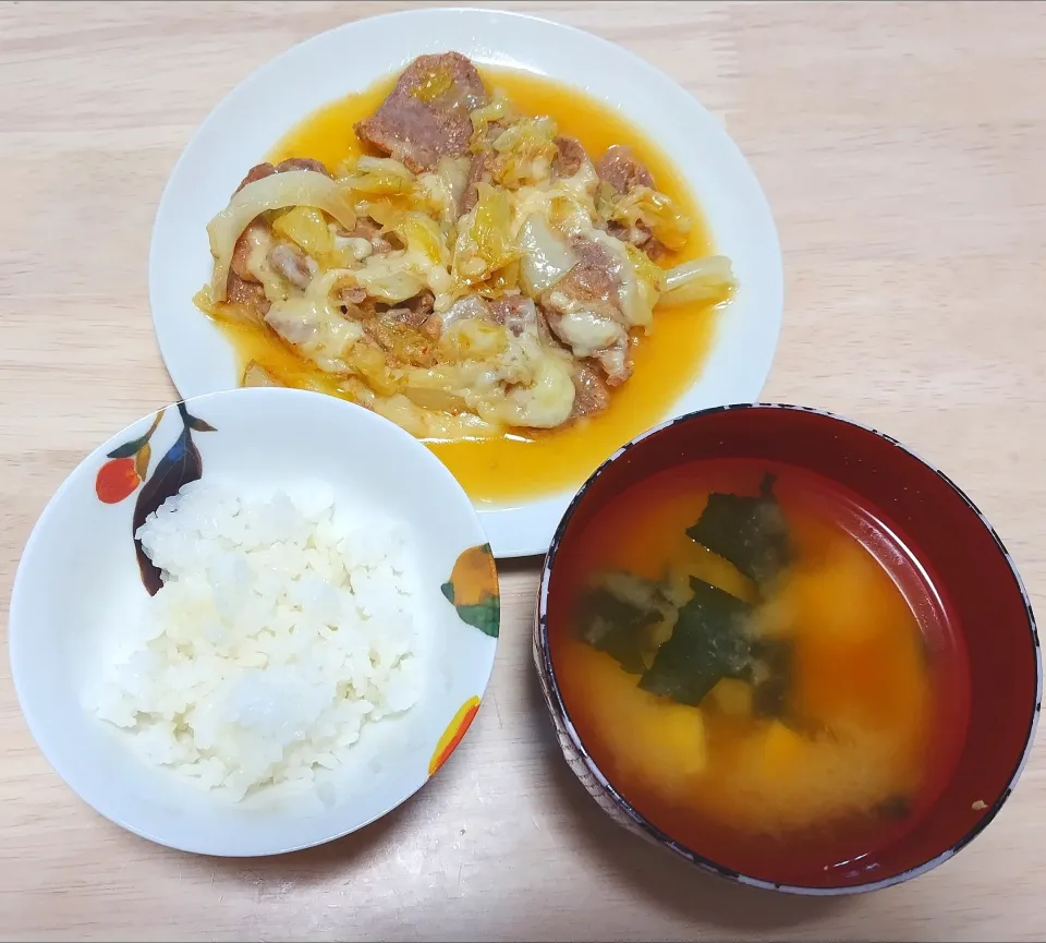 2024 1129　チーズタッカルビ風　豆腐とわかめのお味噌汁|いもこ。さん