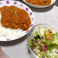 バターチキンカレー、サラダ|kaaaaaさん