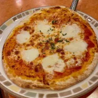 バッファローモッツァレラのマルゲリータピザ🍕|Kojiさん