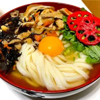 タップリきのことひじき煮のぶっかけうどん|マニラ男さん