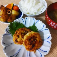 鶏つくね照り焼き、じゃがいもとちくわのバター焼き|ちゃいさん