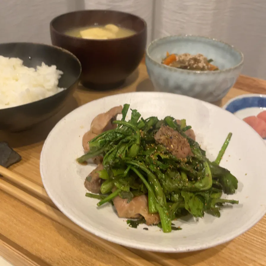 砂肝と春菊のニンニク醤油炒め定食|pontalさん