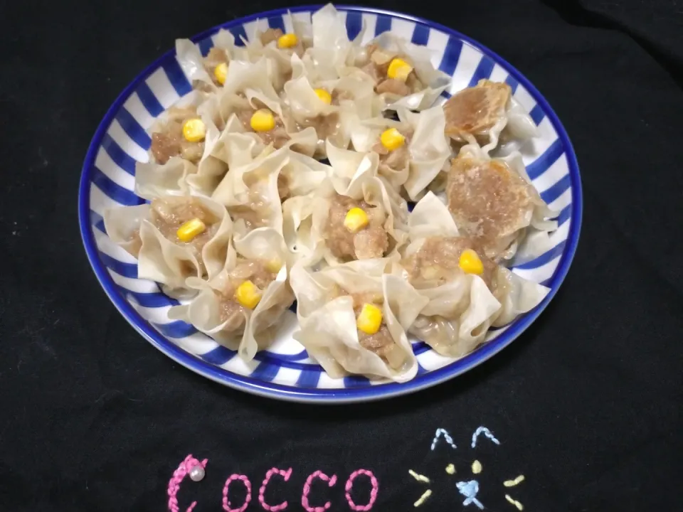 底がカリッとした焼きシュウマイ✨|cocco+さん