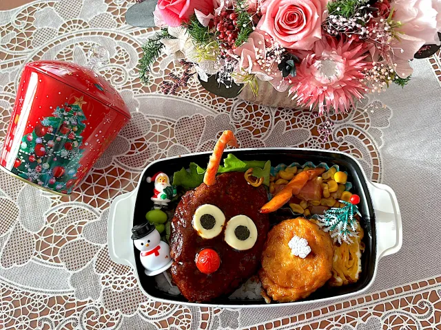 Snapdishの料理・レシピ写真:2024.12.4はトナカイのハンバーグ弁当🎄｜お弁当で楽しむアドベントクリスマス♪