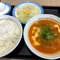 牛豆腐キムチチゲセット＜生玉子＞クーポン割引（ライス大盛）|マハロ菊池さん