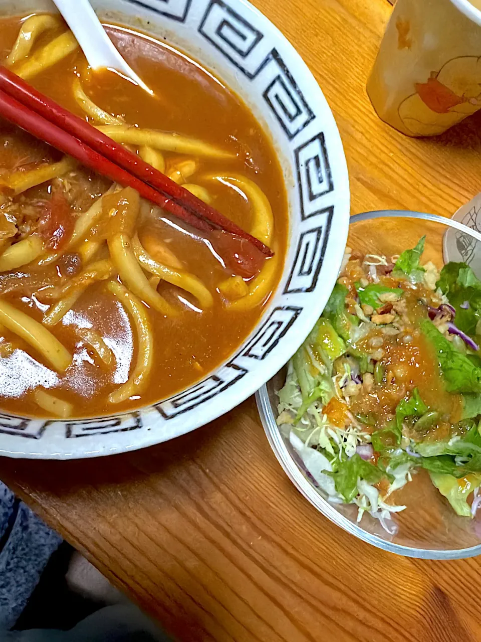 カレーうどん、サラダ|kaaaaaさん