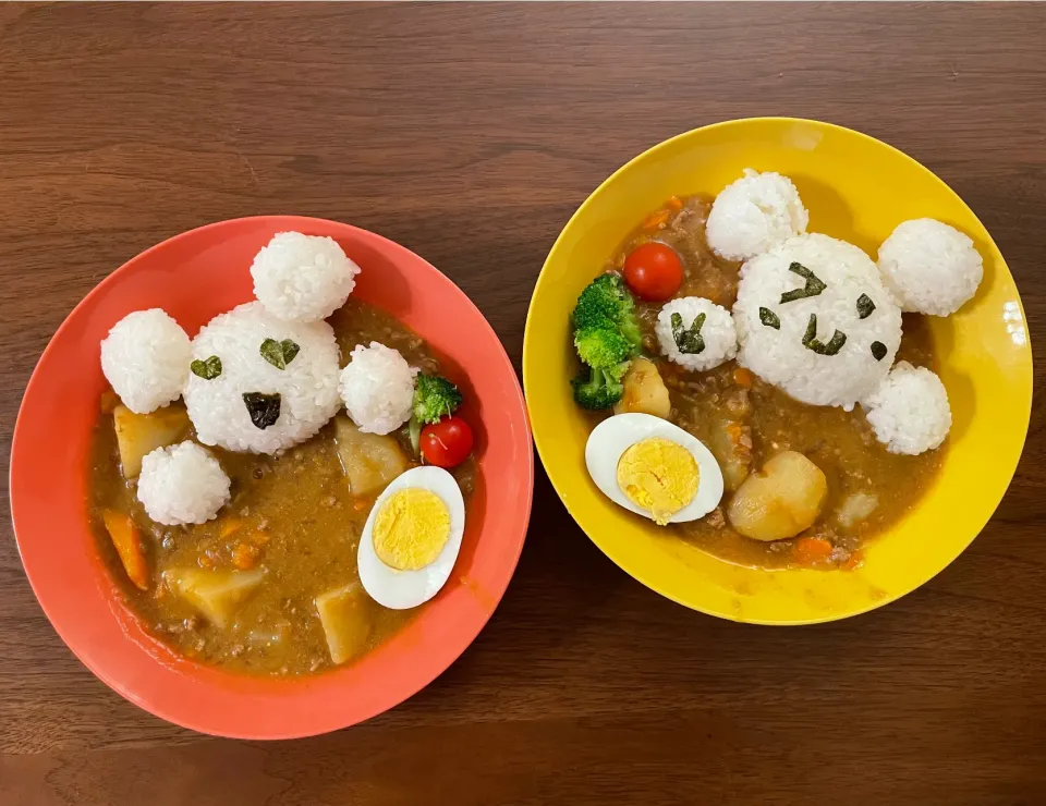 カレーのお夕飯🌛今夜も子どもたちがお顔付け🐻‍❄️|みーぬさん