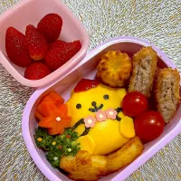 (12/5)年少さんのお弁当　　　　　　　　　　　　ポムライス、ヒレカツ、にんじんグラッセ、ブロッコリーの塩麹蒸し、ハッシュドポテト、ベイクドさつまいも、ミニトマト、いちご🍓| Kahoさん