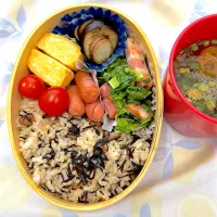 ケールとベーコン炒めとひじきご飯弁当|ゆっきーさん