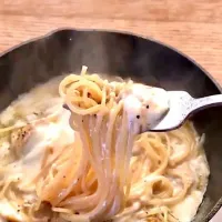 牡蠣とBホタテのクリームパスタde昼ごはん💦・・|ばくあんしゃさん