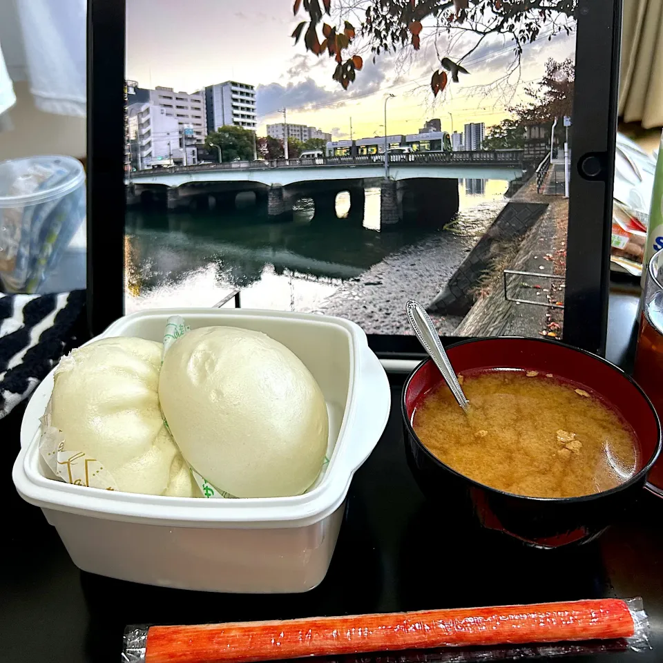 土曜日の朝食😋|すかラインさん