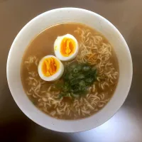 サンヨー サッポロ一番 みそラーメン(玉子入)|ばーさんさん