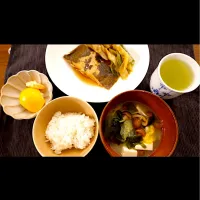 カレイの煮付けメインのお夕飯🌛味染み野菜が美味しい…！|みーぬさん