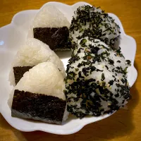 夫のおにぎり🍙弁当|もえさん