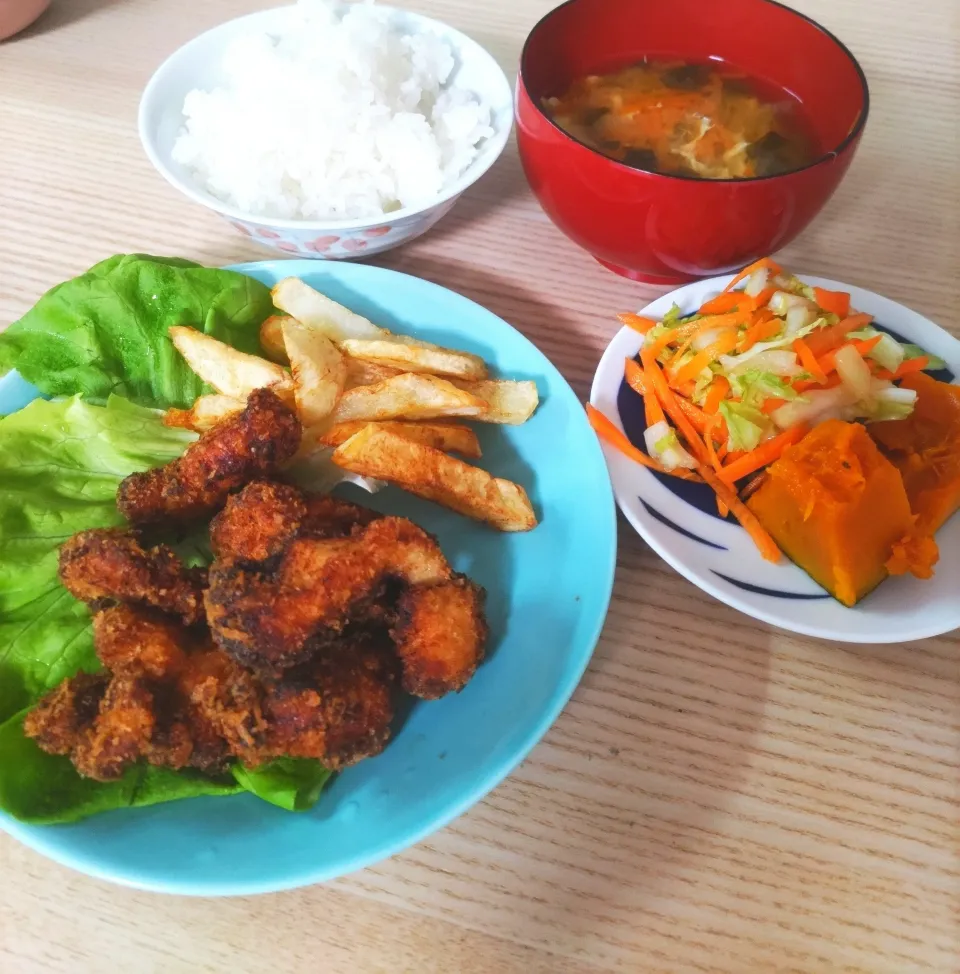 ポテトと鶏胸肉のガーリックフライ、白菜とにんじんサラダ|ちゃいさん