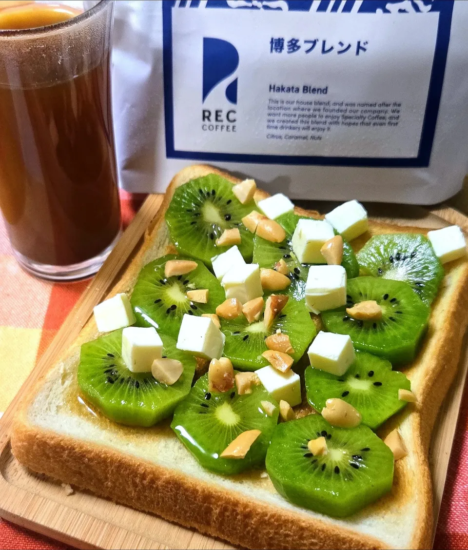 キウイとはちみつのトースト
博多ブレンド☕|マギーさん