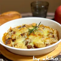 鯖缶醤油煮の長芋グラタン