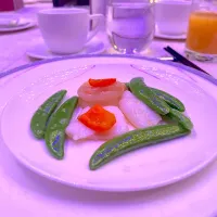 Sautéed prawns and sliced cuttlefish with vegetables|skyblueさん