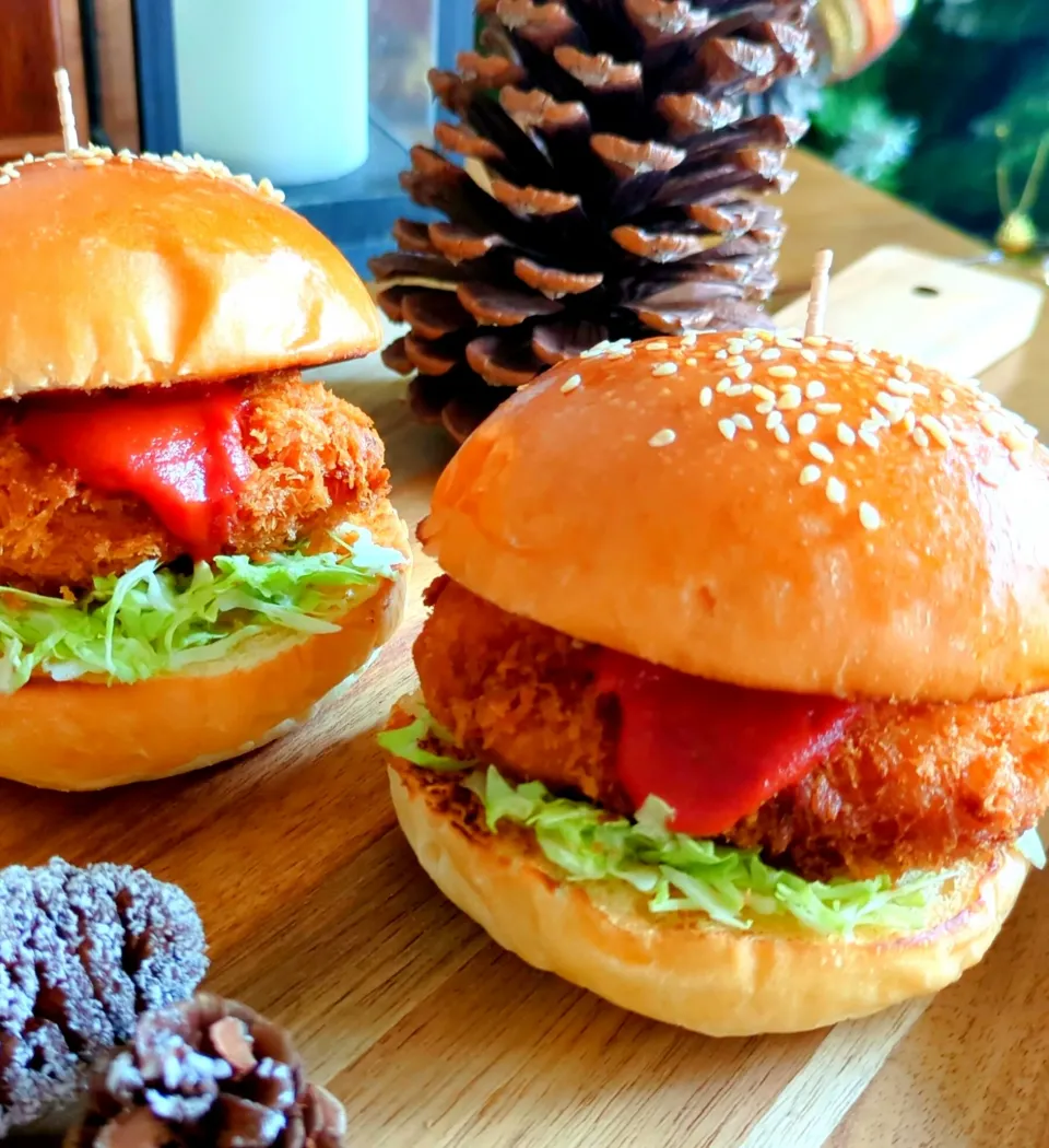 グラコロバーガーで朝ごはん🍀|さらママさん