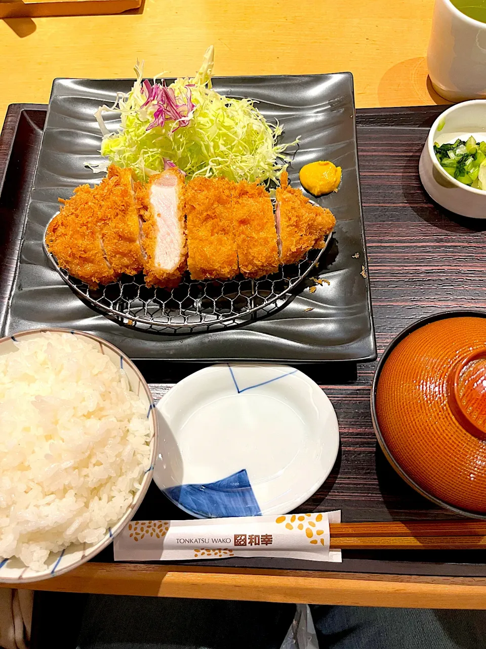 京都伊勢丹　ロースカツ丼定食|ヒロミ🏝🏝🏝🌺🏄🌊🐬🏄‍♀️🏄‍♂️🍹🐠👙🌺さん