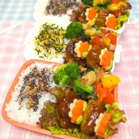 お花のチーズハンバーグ弁当♥|みちゅあしさん