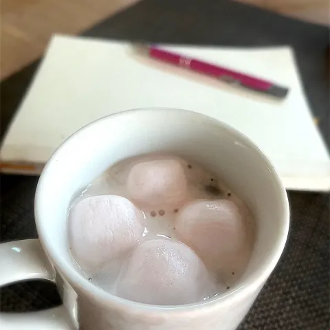 「いちごマシュマロ」を使ってみたSnapdishの料理・レシピ写真:続❤︎マシュマロホットティー