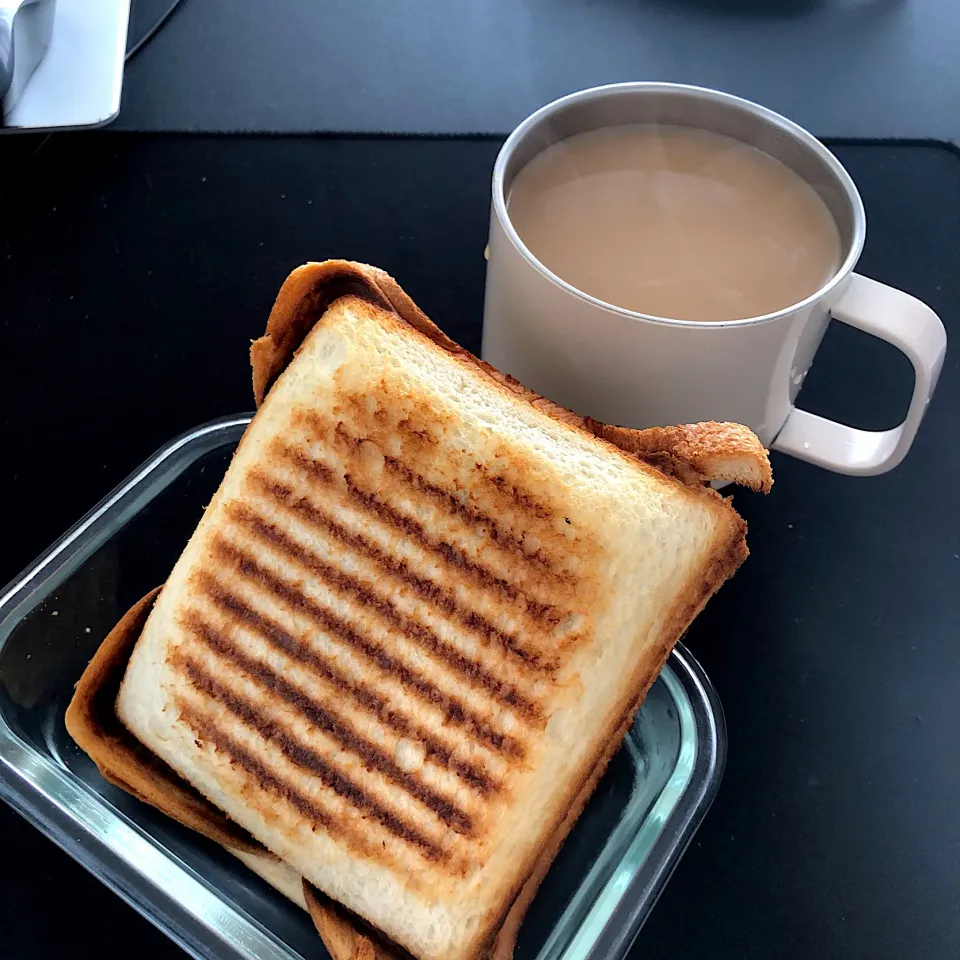 12:54 ツナマヨチーズホットサンド🥪|へれ子さん